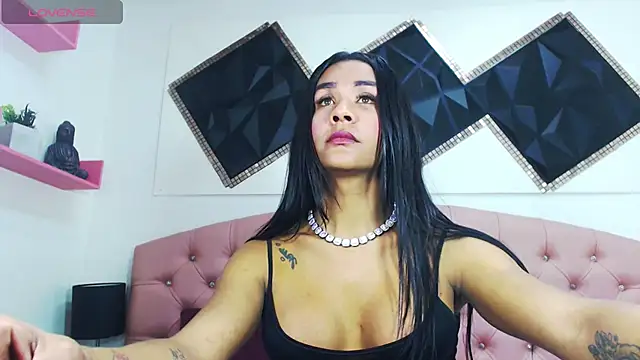 Snapshot of andrea_safeira_doll chatting on 03-11-25, 03:37 andrea safeira doll online show from 03-11-25, 03:37