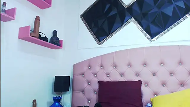 Snapshot of andrea_safeira_doll chatting on 09-26-25, 09:08 andrea safeira doll online show from 09-26-25, 09:08