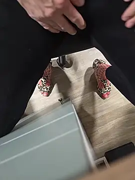 Snapshot of anald66666 chatting on 02-01-26, 10:30 anald66666 online show from 02-01-26, 10:30