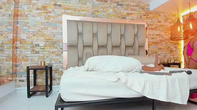 karla dunn online show from 03-08-26, 02:04