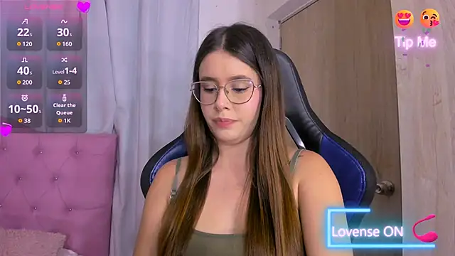 Snapshot of ParisShayk chatting on 05-08-26, 05:51 ParisShayk online show from 05-08-26, 05:51