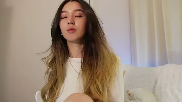 Sarasuo1 online show from 01-22-25, 12:38