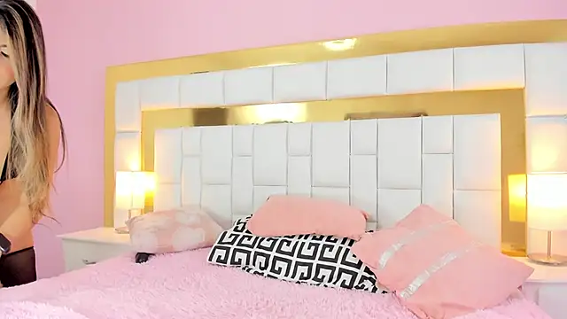 Snapshot of vanesa_manson chatting on 03-04-25, 03:26 vanesa manson online show from 03-04-25, 03:26