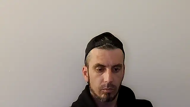 Snapshot of Joshedm780 chatting on 10-15-25, 01:39 Joshedm780 online show from 10-15-25, 01:39