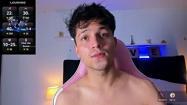 Issac james  online show from 11-11-25, 05:51