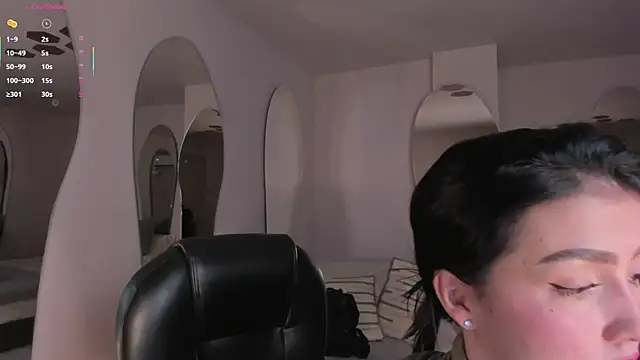 PaulinaSantos  online show from 09-13-25, 07:35