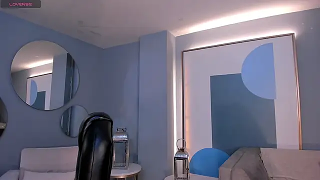 PaulinaSantos  online show from 10-14-25, 07:58