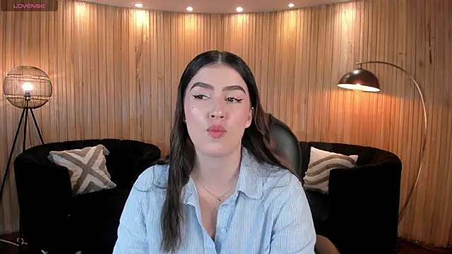 PaulinaSantos  online show from 07-12-26, 05:37