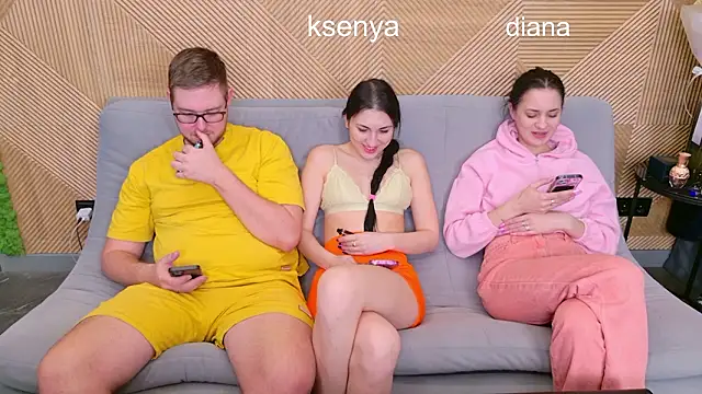 Ksenny online show from 02-26-26, 03:49