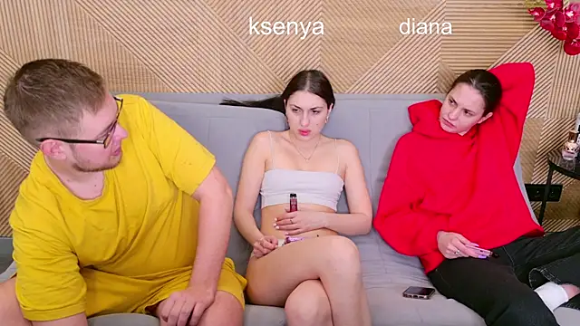 Ksenny online show from 04-10-26, 06:07