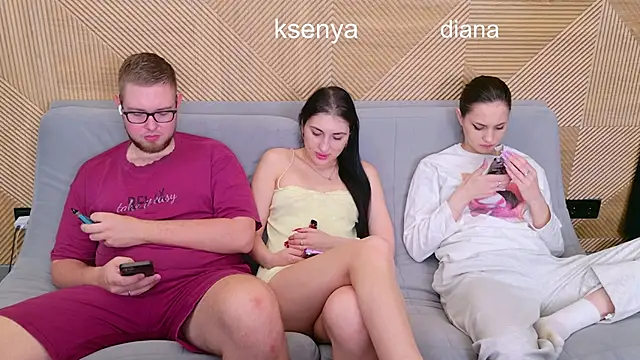 Ksenny online show from 05-30-26, 06:54