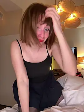 victoirenextdoor online show from 03-13-25, 01:07