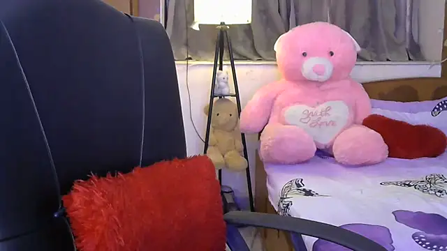 Black cat cutie online show from 03-13-26, 05:03