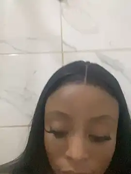 Snapshot of SexyDee025 chatting on 03-02-25, 05:14 SexyDee025 online show from 03-02-25, 05:14