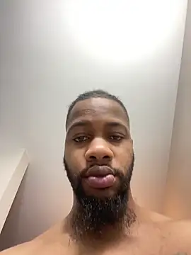 Snapshot of curvedicbandit6_2 chatting on 03-14-25, 03:25 curvedicbandit6 2 online show from 03-14-25, 03:25