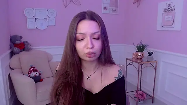 LucySkilar online show from 01-27-25, 11:00