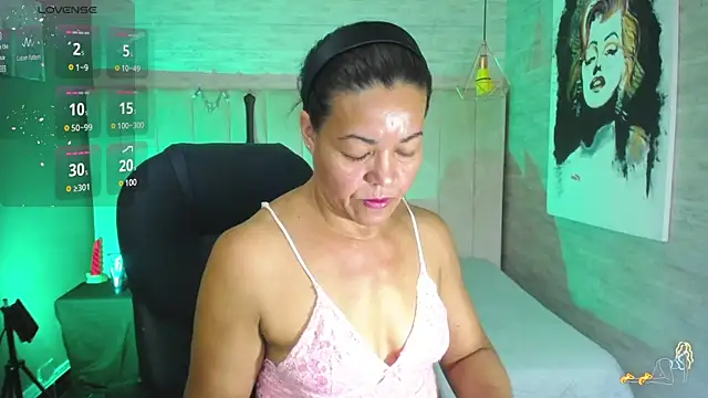 MaturePure online show from 02-03-25, 07:31