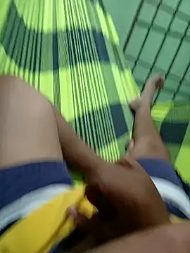 Snapshot of Herbert_motaZ chatting on 12-16-25, 01:43 Herbert motaZ online show from 12-16-25, 01:43