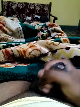 Brown Munda047 online show from 12-17-25, 01:22