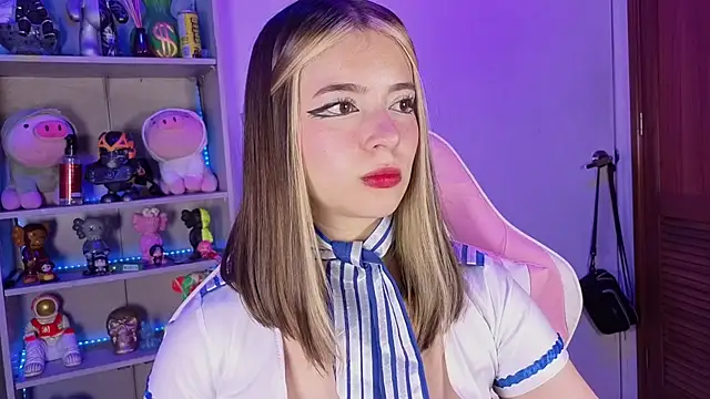 Snapshot of EmilyMiller_ chatting on 09-29-25, 04:23 EmilyMiller  online show from 09-29-25, 04:23