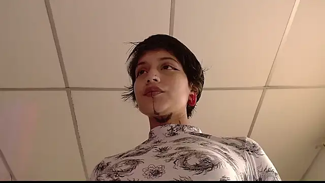 Snapshot of _Apola_77 chatting on 02-07-25, 06:24 Apola 77 online show from 02-07-25, 06:24