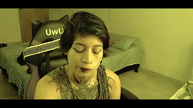 Snapshot of _Apola_77 chatting on 02-28-25, 06:31 Apola 77 online show from 02-28-25, 06:31