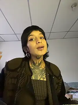 Snapshot of _Apola_77 chatting on 03-24-26, 10:26 Apola 77 online show from 03-24-26, 10:26