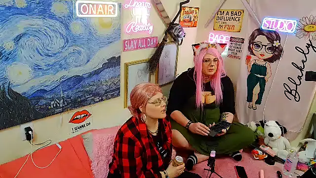 Blakelytgirl online show from 04-01-26, 03:42