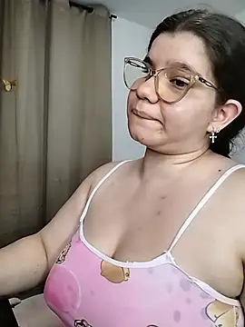 Snapshot of Danzel1105 chatting on 07-17-26, 02:29 Danzel1105 online show from 07-17-26, 02:29