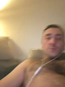Snapshot of TIGERRR86 chatting on 04-12-26, 12:26 TIGERRR86 online show from 04-12-26, 12:26