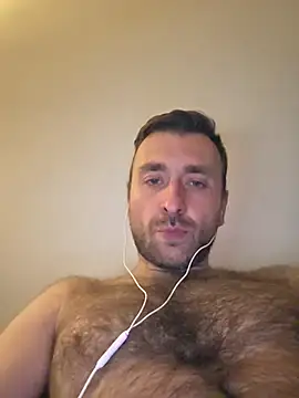 Snapshot of TIGERRR86 chatting on 04-26-26, 04:21 TIGERRR86 online show from 04-26-26, 04:21