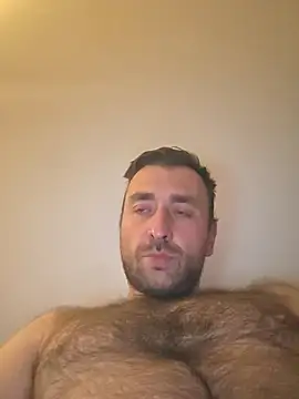 Snapshot of TIGERRR86 chatting on 04-27-26, 08:40 TIGERRR86 online show from 04-27-26, 08:40