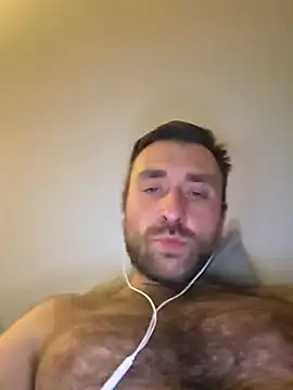 Snapshot of TIGERRR86 chatting on 05-10-26, 12:16 TIGERRR86 online show from 05-10-26, 12:16