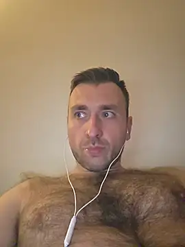Snapshot of TIGERRR86 chatting on 06-14-26, 01:36 TIGERRR86 online show from 06-14-26, 01:36