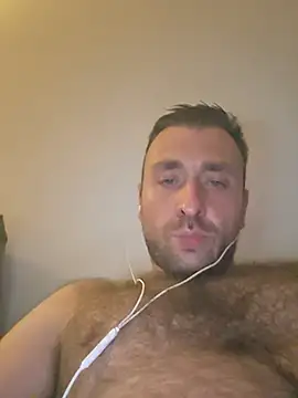 Snapshot of TIGERRR86 chatting on 06-20-26, 11:18 TIGERRR86 online show from 06-20-26, 11:18