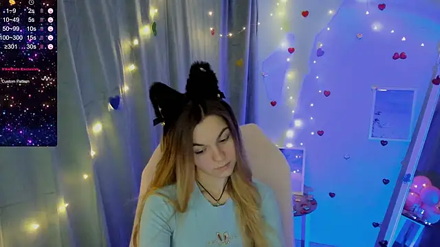 Sweet me  online show from 02-18-25, 07:10