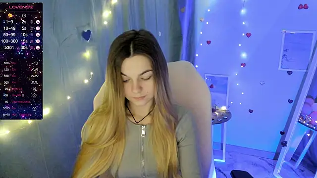 Sweet me  online show from 03-14-25, 07:26