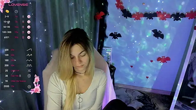 Sweet me  online show from 10-27-25, 06:50