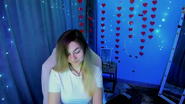 Sweet me  online show from 03-28-26, 07:08