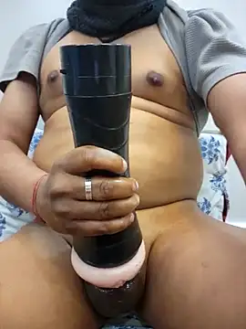 uttam19 online show from 02-20-25, 03:45