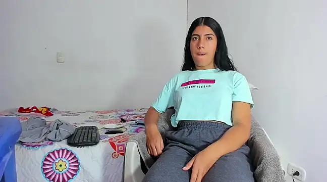 skinnyanai2 online show from 02-13-25, 05:54