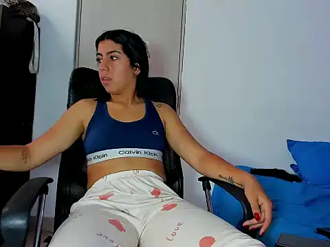 skinnyanai2 online show from 02-18-26, 03:19