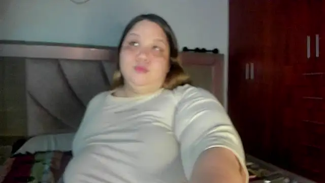 Venus queenn online show from 12-17-24, 01:50