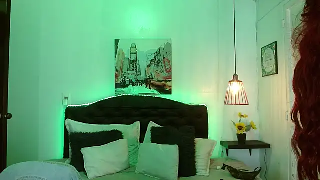 Snapshot of Dominik_girl chatting on 03-04-25, 05:11 Dominik girl online show from 03-04-25, 05:11