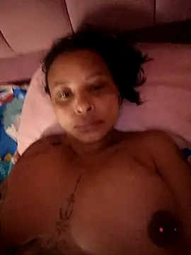 Snapshot of Dominik_girl chatting on 09-15-25, 09:26 Dominik girl online show from 09-15-25, 09:26