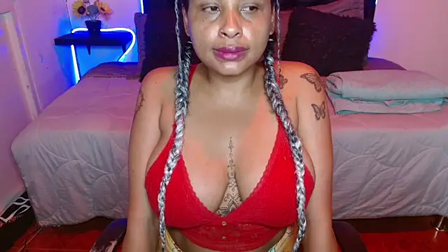 Snapshot of Dominik_girl chatting on 11-09-25, 09:29 Dominik girl online show from 11-09-25, 09:29