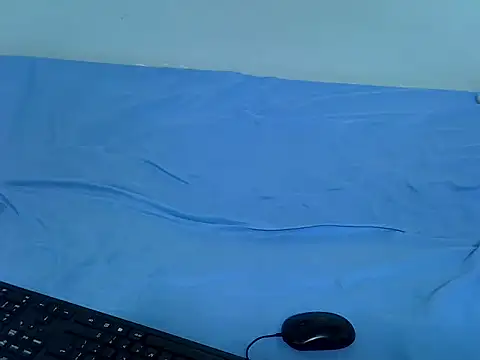 Snapshot of drowllie chatting on 02-10-26, 03:21 drowllie online show from 02-10-26, 03:21