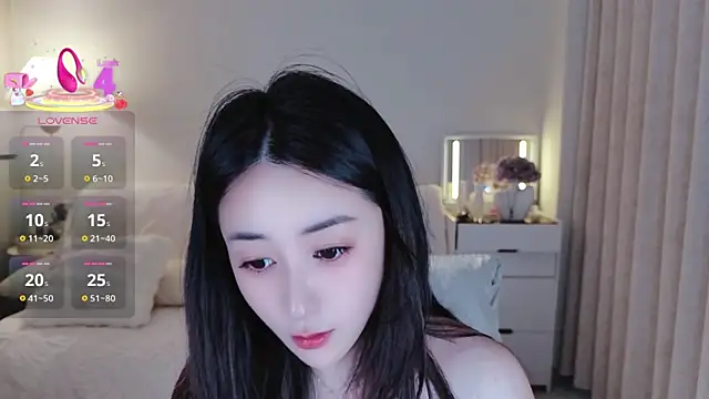 Snapshot of Eileen-886 chatting on 06-07-26, 11:41 Eileen-886 online show from 06-07-26, 11:41