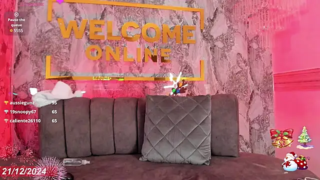 Snapshot of DeniseVillareal chatting on 12-21-24, 05:47 DeniseVillareal online show from 12-21-24, 05:47