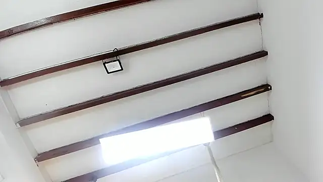 Snapshot of Oriana_Guzman chatting on 02-10-25, 03:32 Oriana Guzman online show from 02-10-25, 03:32